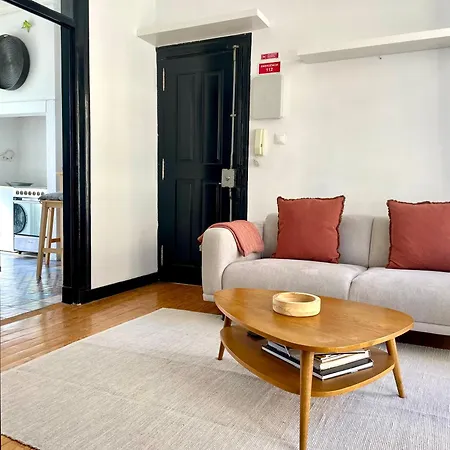 Hidden Gem Rustic Modern 2 Bedroom Flat 아파트 *