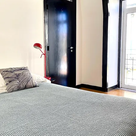 Semesterbostad Hidden Gem Rustic Modern 2 Bedroom Flat *