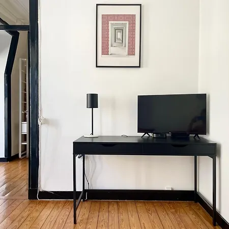 Hidden Gem Rustic Modern 2 Bedroom Flat بيت للعطل Lisboa