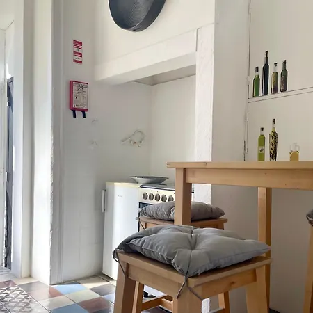 Hidden Gem Rustic Modern 2 Bedroom Flat Semesterbostad