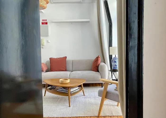 Hidden Gem Rustic Modern 2 Bedroom Flat * Lisbon