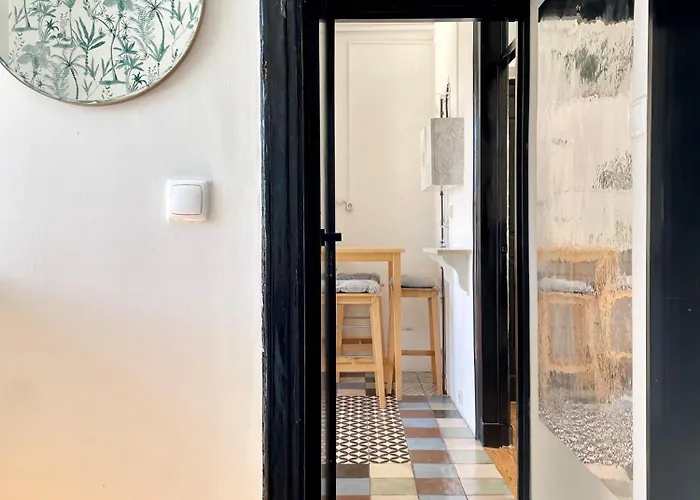 Apartment Hidden Gem Rustic Modern 2 Bedroom Flat