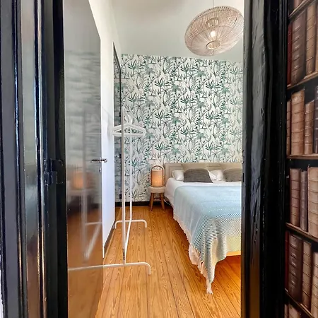 Hidden Gem Rustic Modern 2 Bedroom Flat Apartman