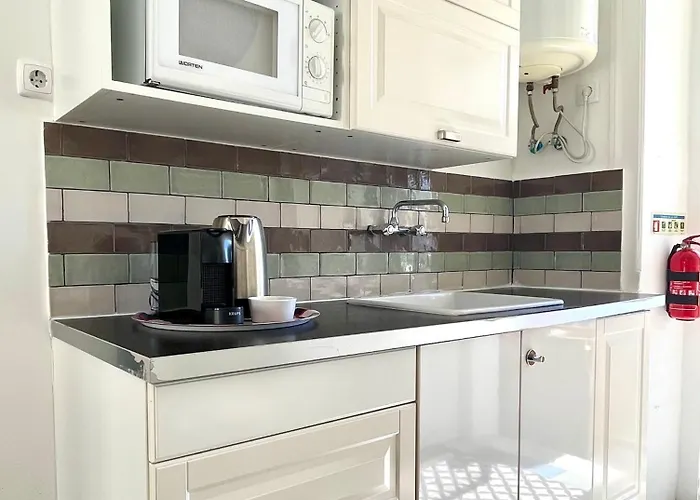 Hidden Gem Rustic Modern 2 Bedroom Flat Appartement *